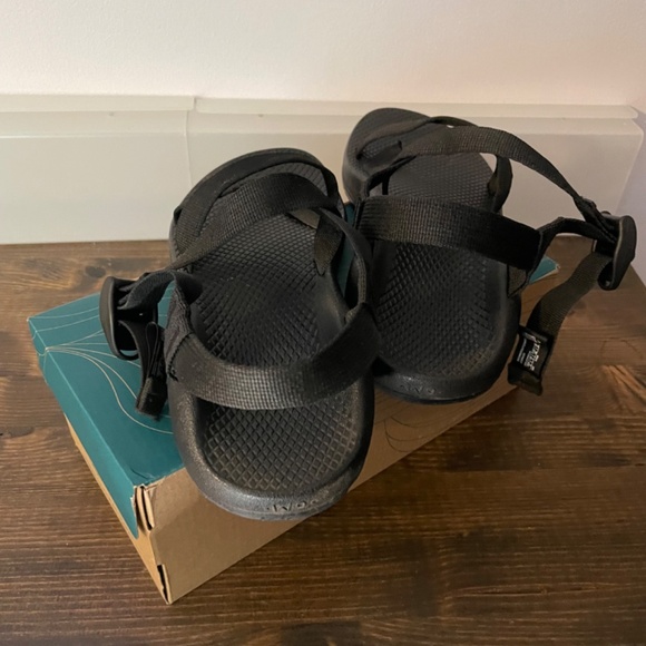 Chaco Women's Z/2 Classic Sandal Black size 9 - Picture 5 of 7